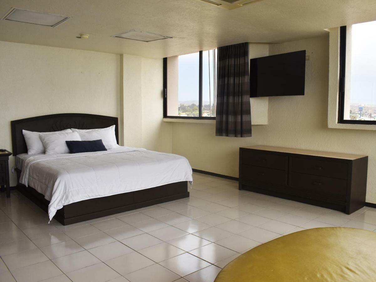 Hotel Corona Plaza Rosarito Room photo